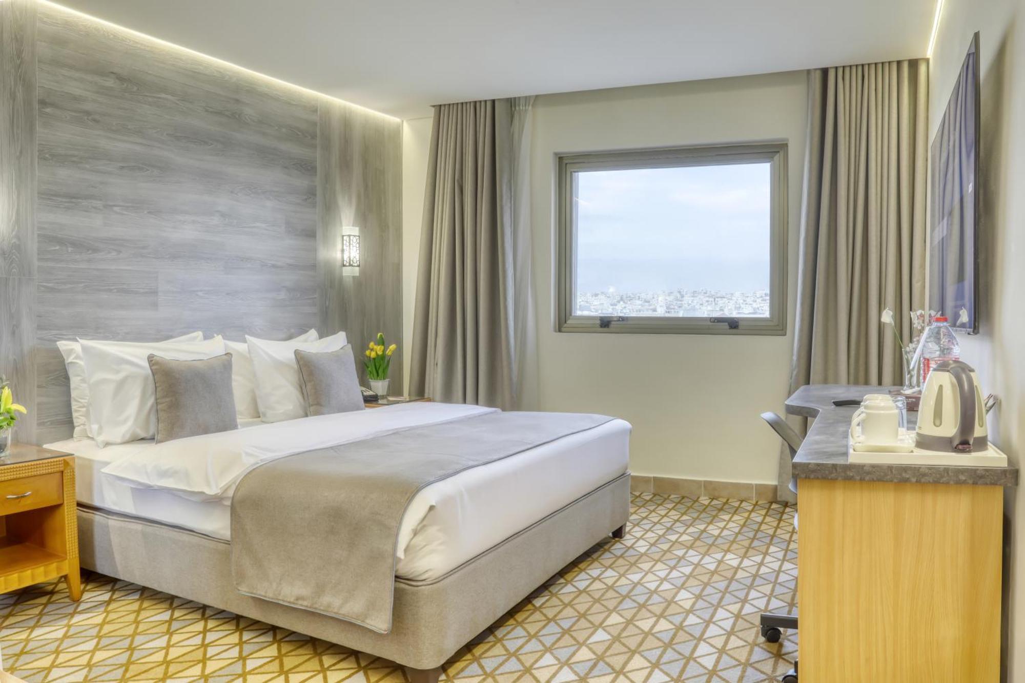 Geneva Hotel Amman Bagian luar foto